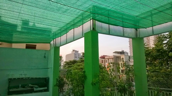 Mưa nhiều làm hỏng vật liệu xây dựng